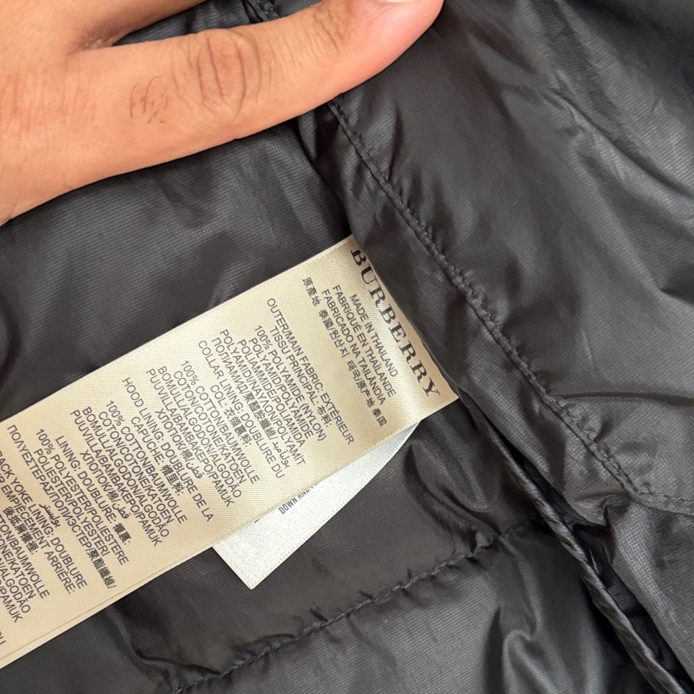 Burberry Black Quilted Puffer Jacket - Picture 5 of 6